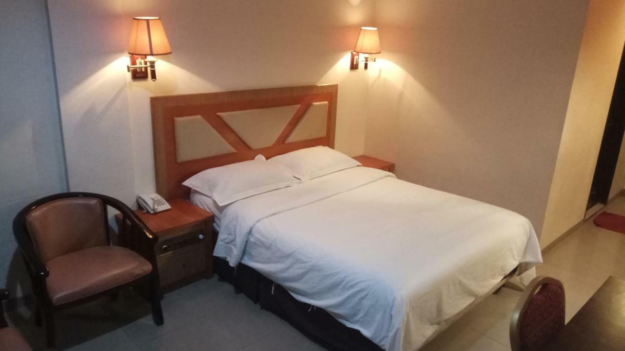 Hotel Utama Batam Pokoj fotografie